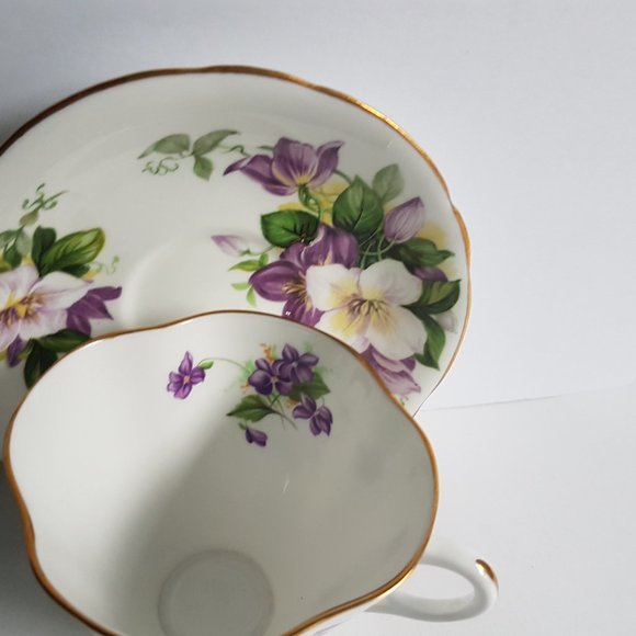 Floral Porcelain Teacup and Saucer Set - Picture 3 of 5
